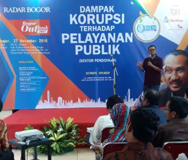 Diskusi: Dampak Korupsi terhadap Pelayanan Publik