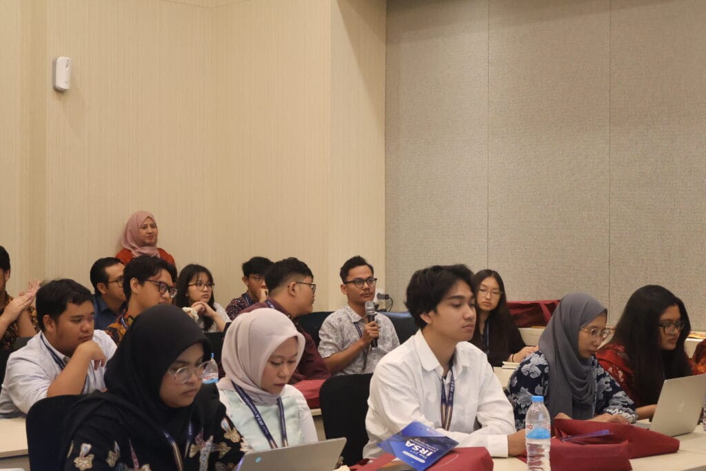 Menavigasi Transisi Ekonomi Berkeadilan di Daerah Berbasis Komoditas Ekstraktif